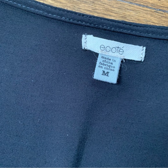 Long sleeved little black wrap dress - Ecote - Picture 9 of 10